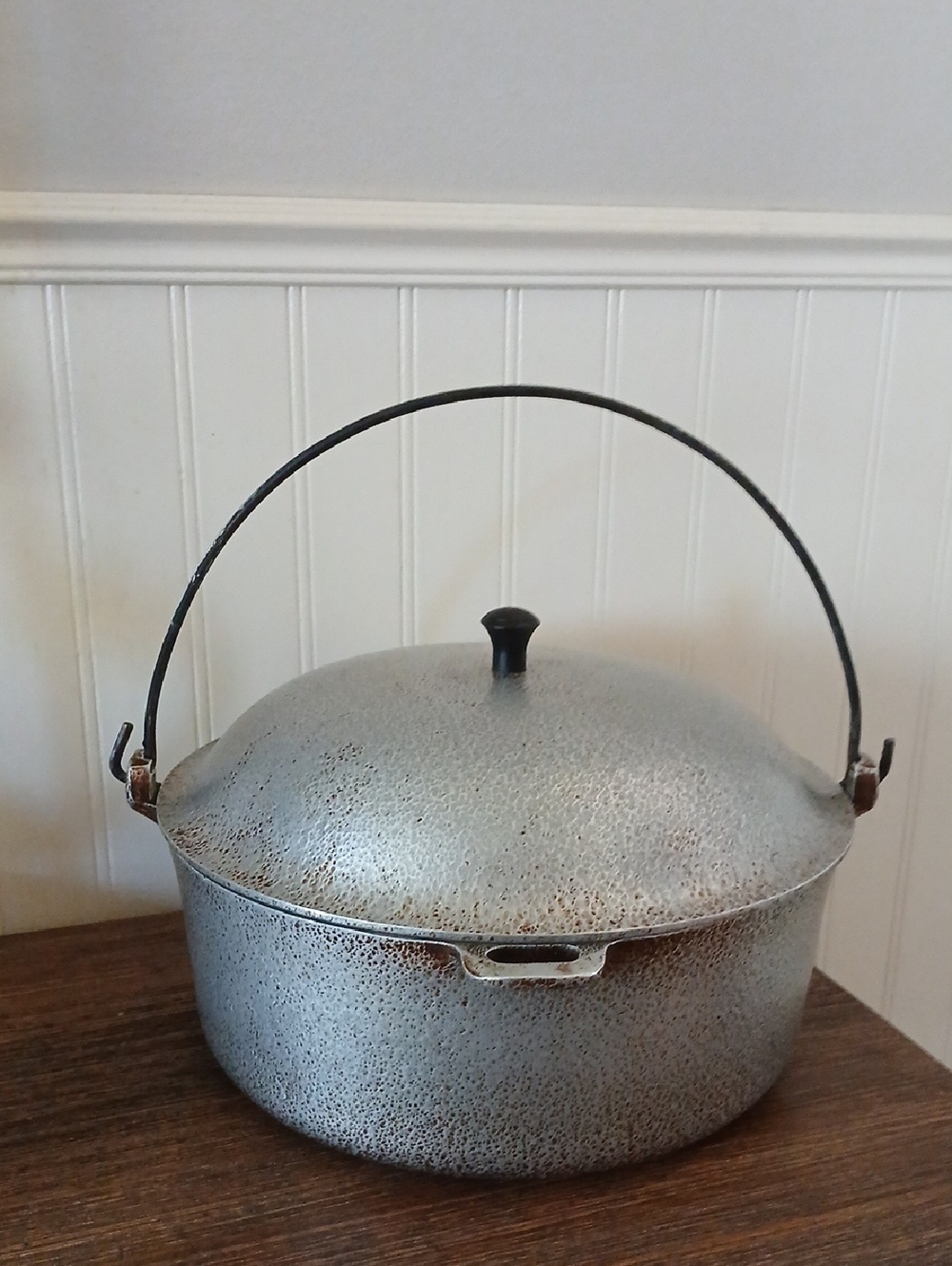 Vintage CLUB Hammererd Aluminum Cookware Stew Pot With Lid Bail Handle